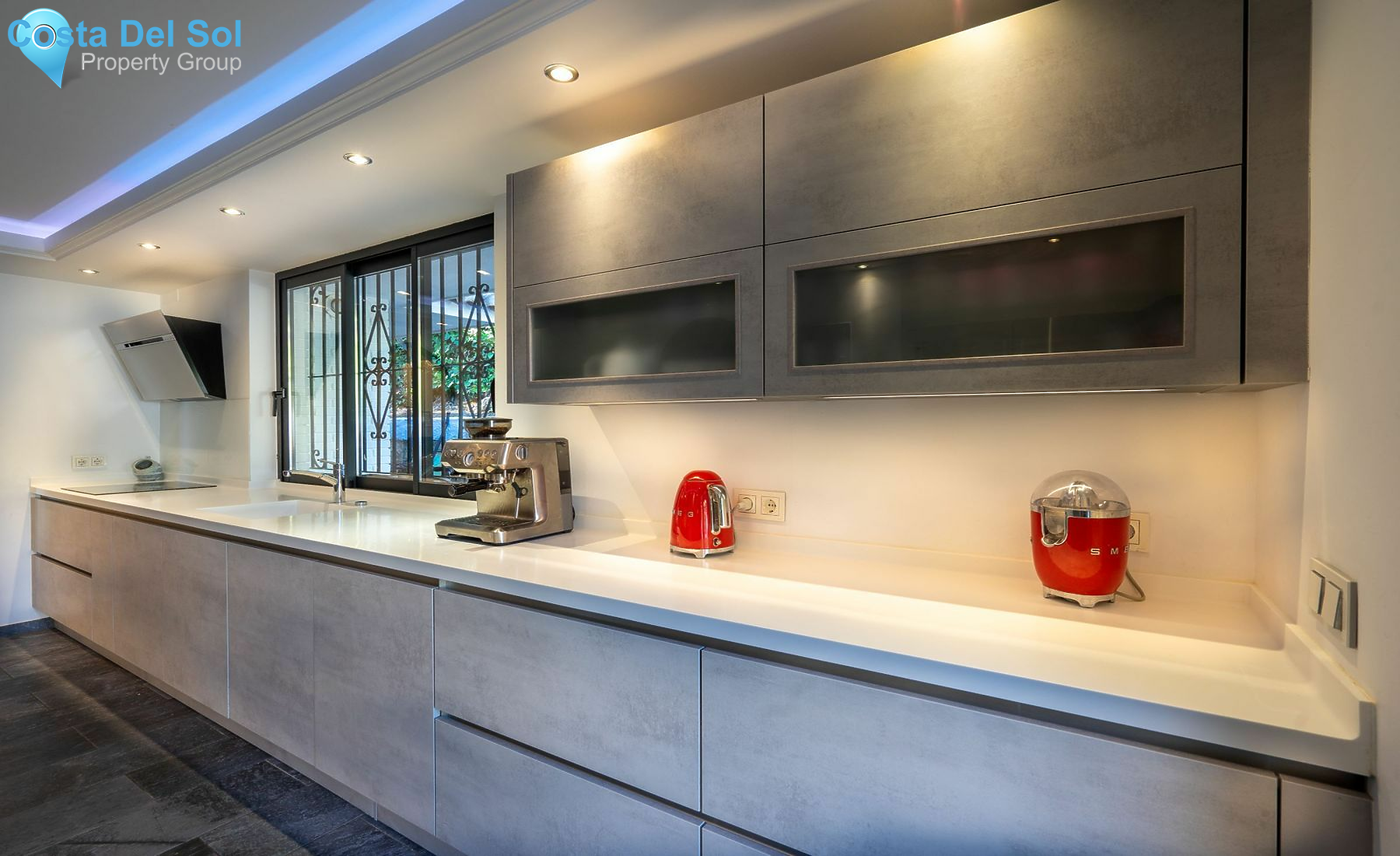 Detached Villa in Benalmadena Pueblo-1469169