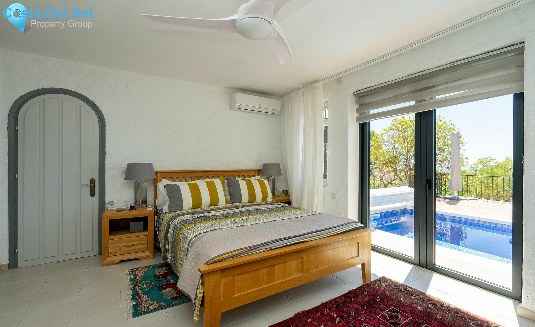 Detached Villa in Benalmadena Pueblo-1469176