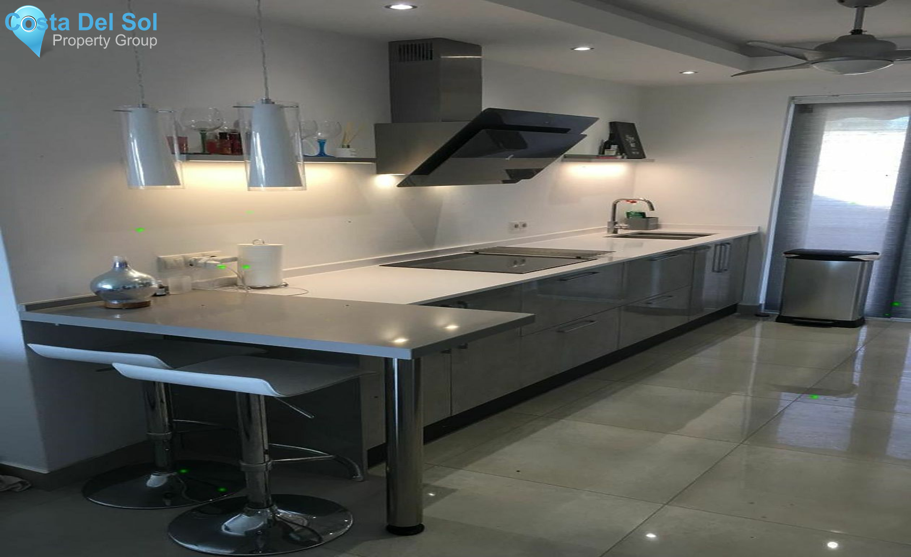 Detached Villa in Benalmadena Pueblo-1470737