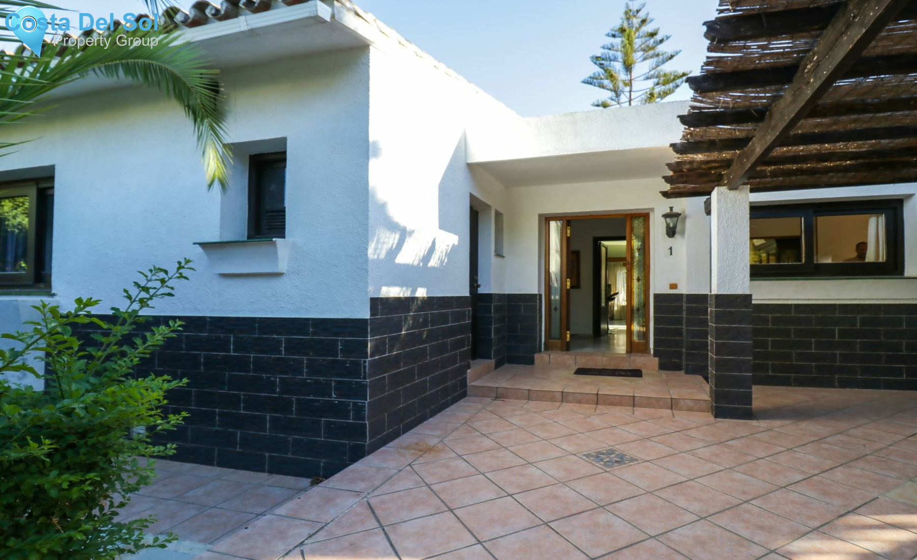 Detached Villa in Calahonda-1143328