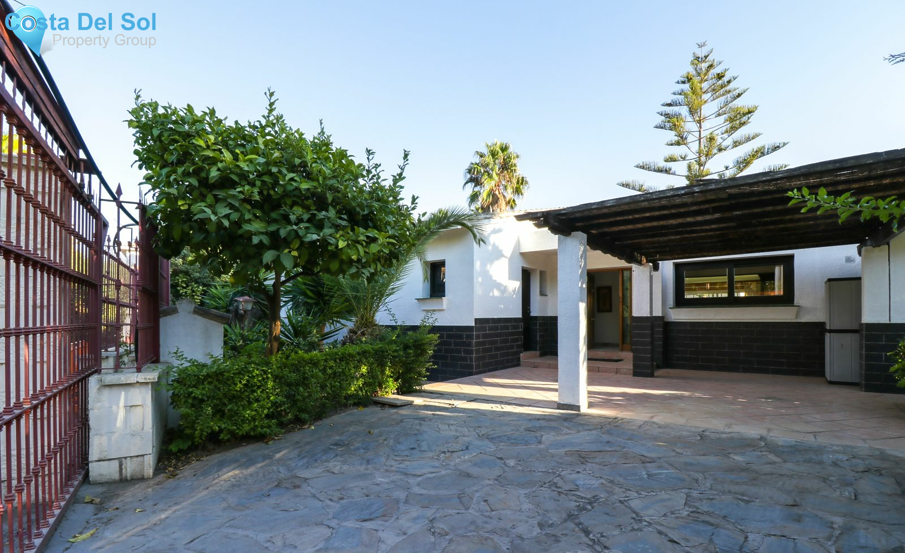 Detached Villa in Calahonda-1143329