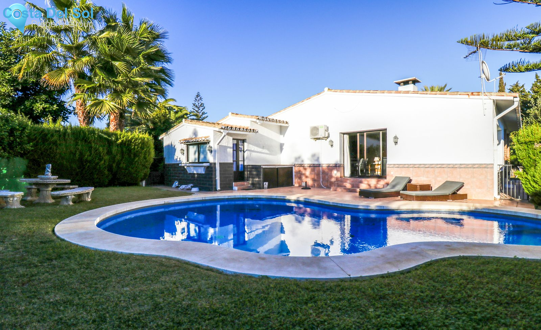 Detached Villa in Calahonda-1143334