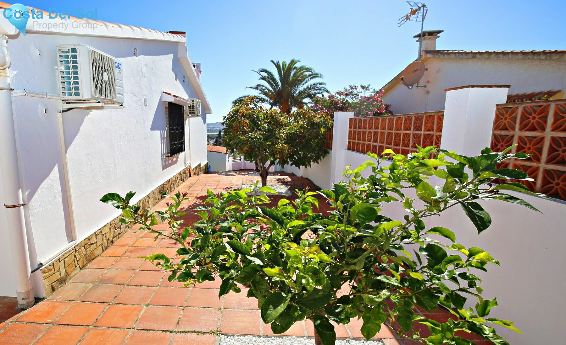 Detached Villa in Caleta de Vélez-1521191