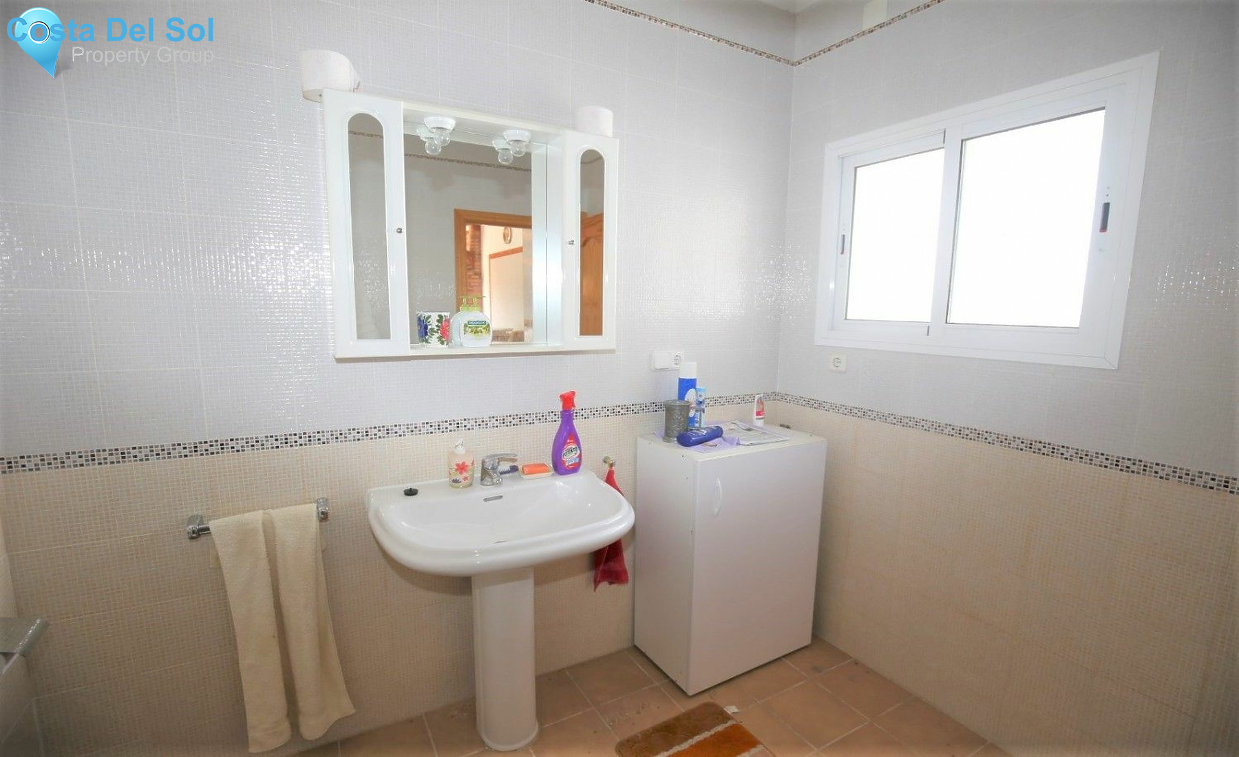 Detached Villa in Canillas de Aceituno-1400746