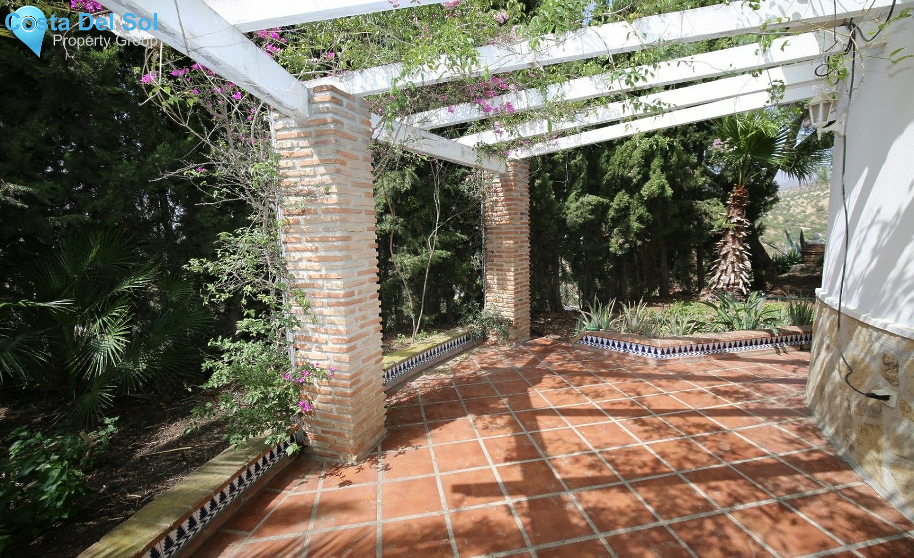 Detached Villa in Canillas de Aceituno-1400750