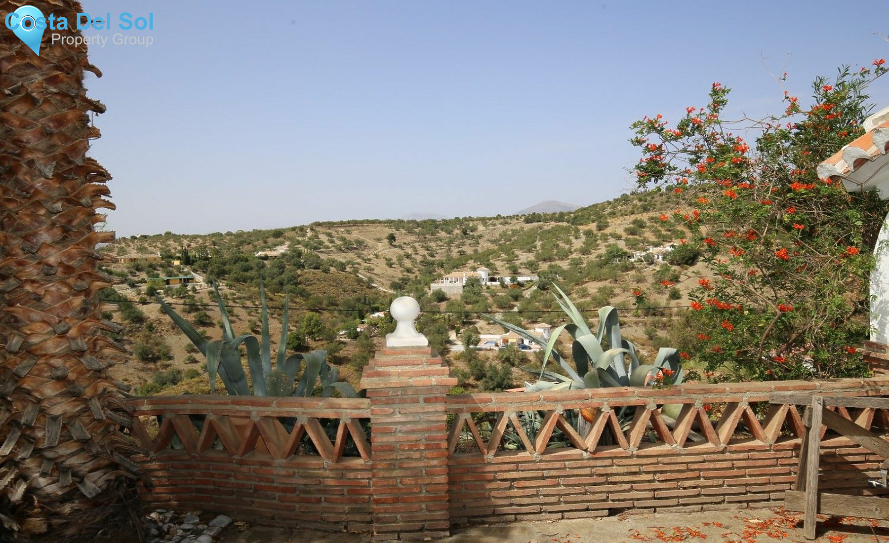 Detached Villa in Canillas de Aceituno-1400752