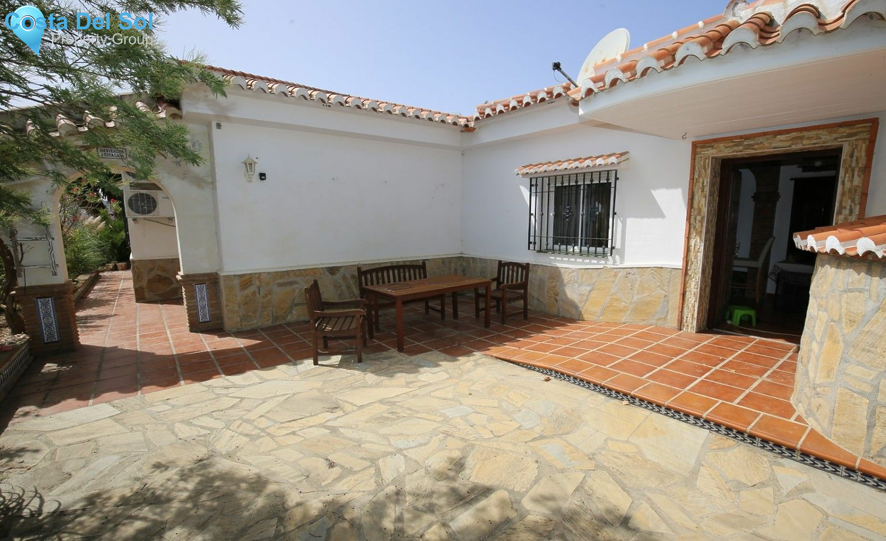 Detached Villa in Canillas de Aceituno-1400738