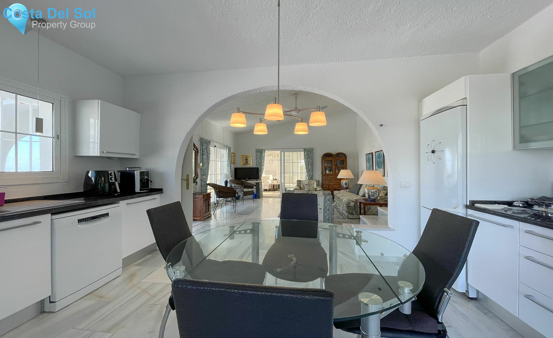 Detached Villa in Cerros del Aguila-1161068