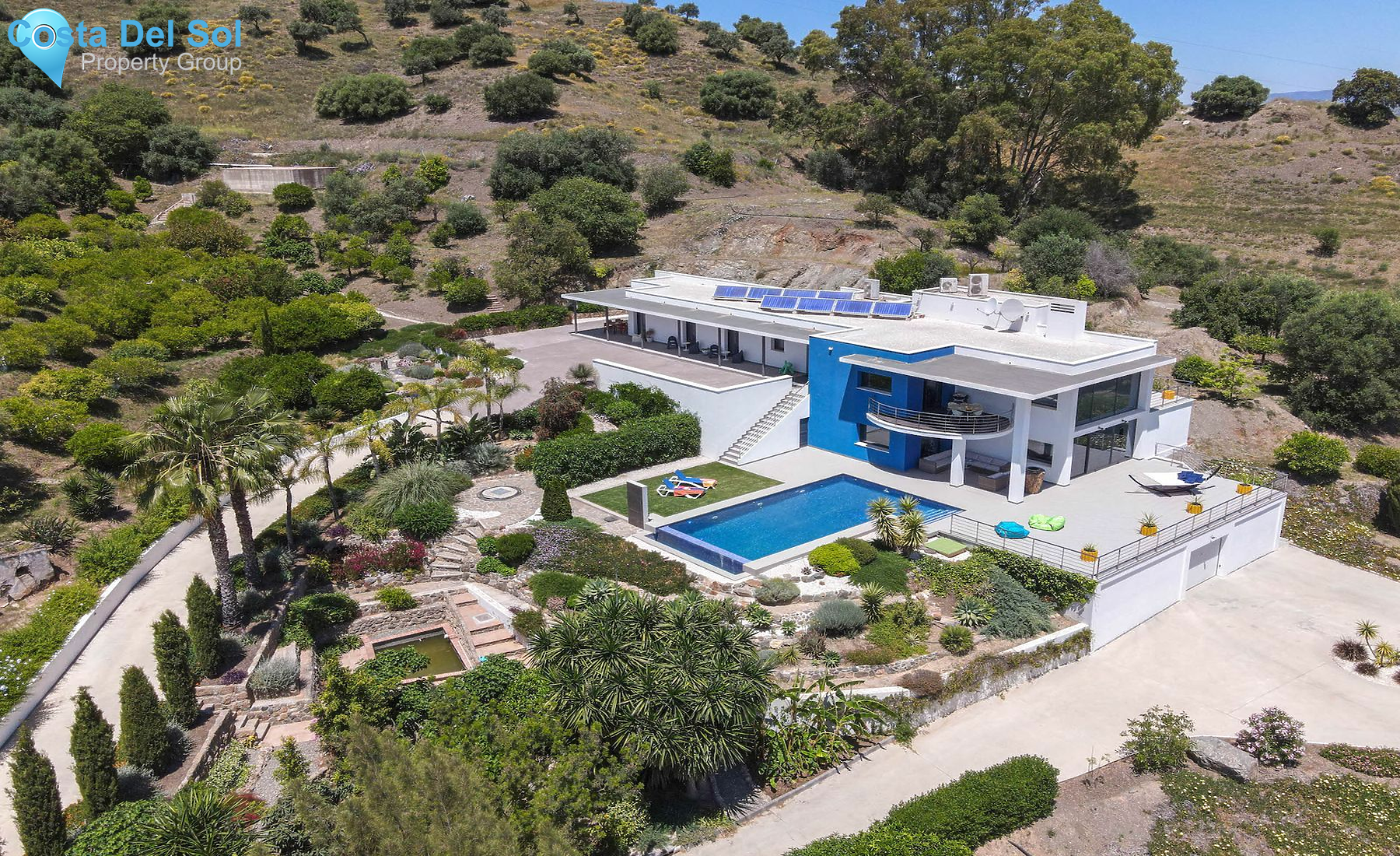 Detached Villa in Coín