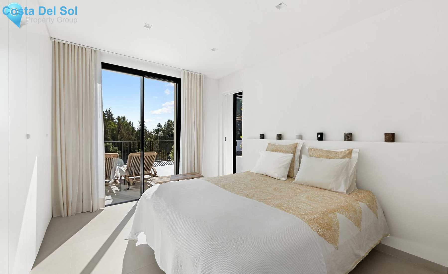 Detached Villa in El Chaparral-1529775