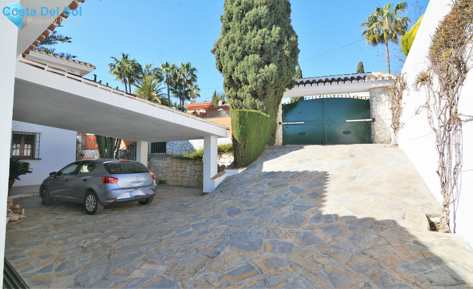 Detached Villa in El Coto-1181338