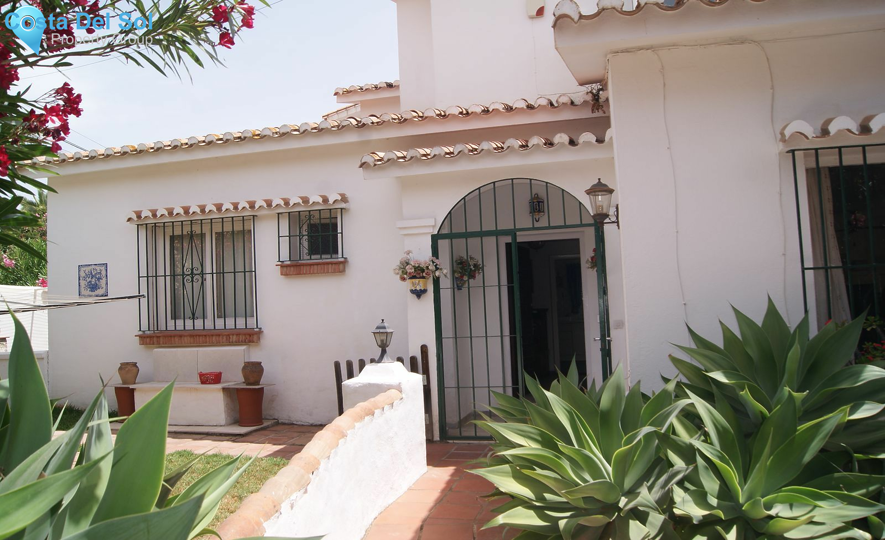 Detached Villa in El Paraiso-1159239