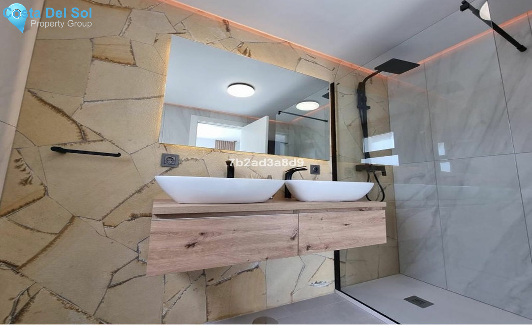 Detached Villa in El Paraiso-1166675