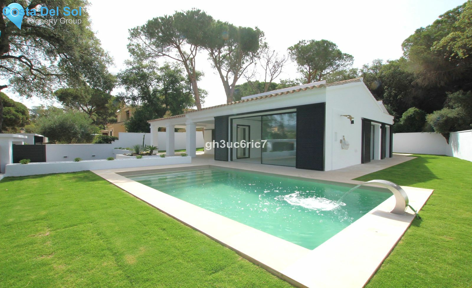 Detached Villa in Elviria