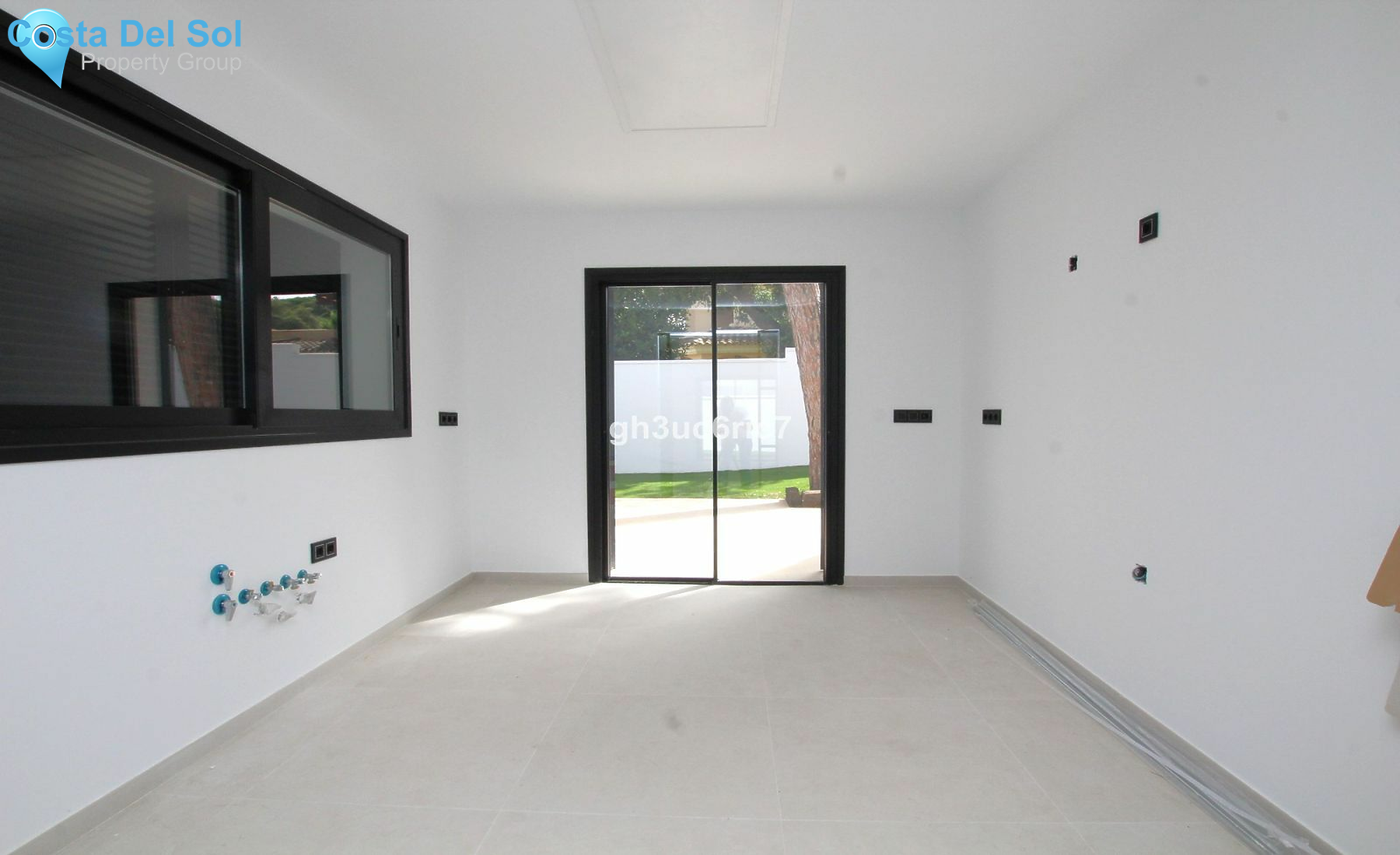 Detached Villa in Elviria-1149855