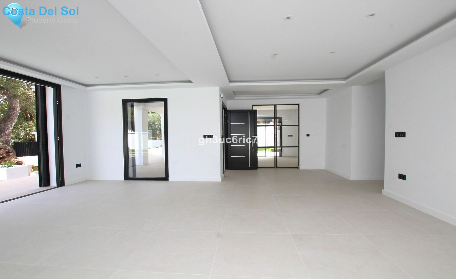 Detached Villa in Elviria-1149854