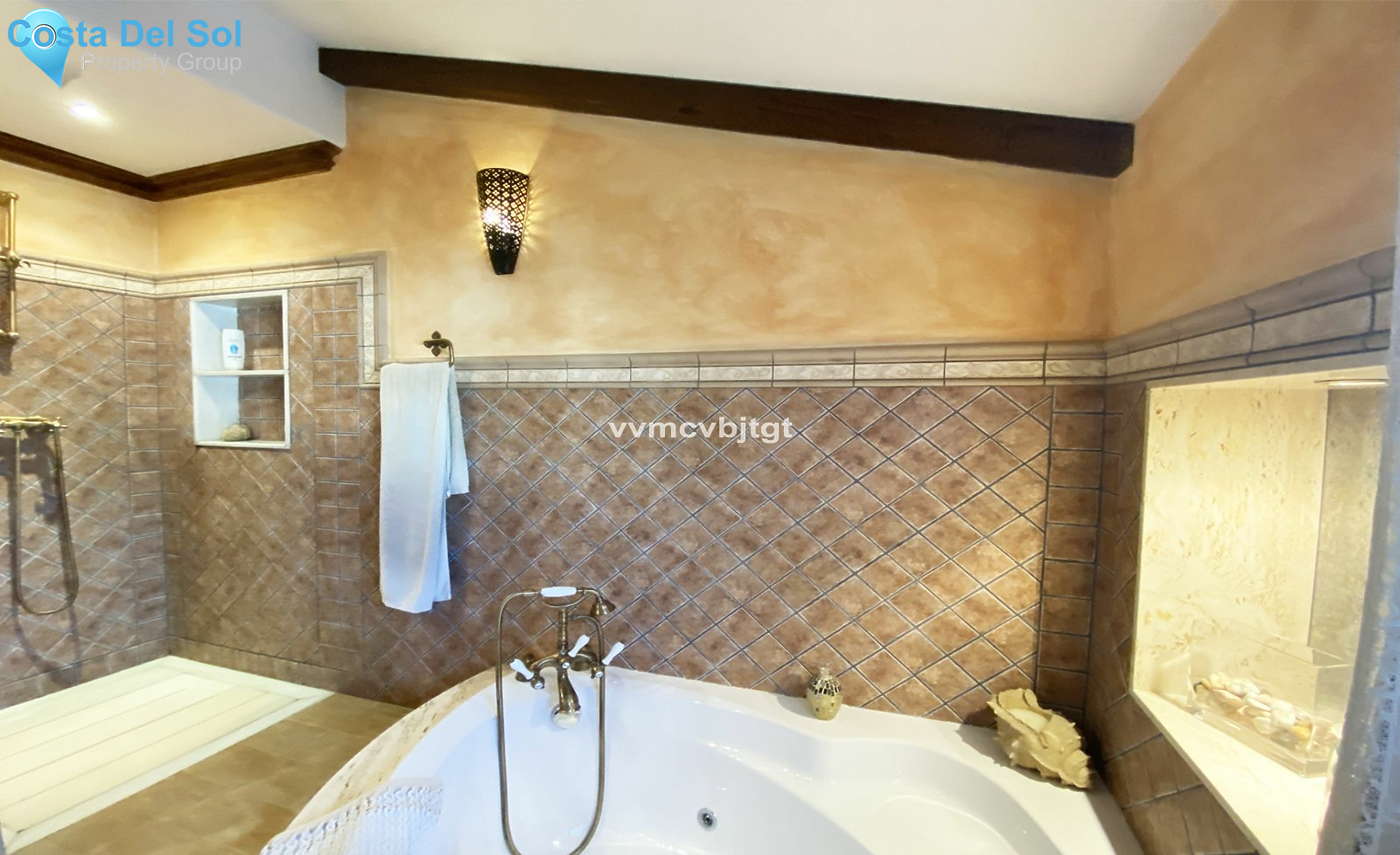 Detached Villa in Elviria-1170352