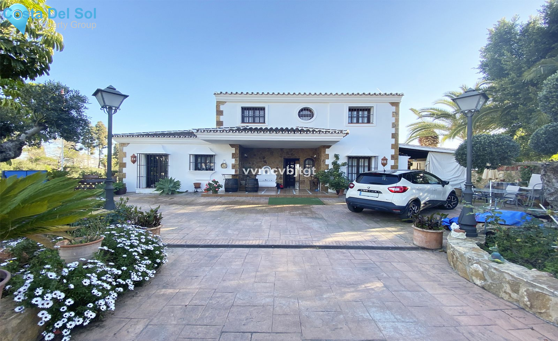 Detached Villa in Elviria-1170336