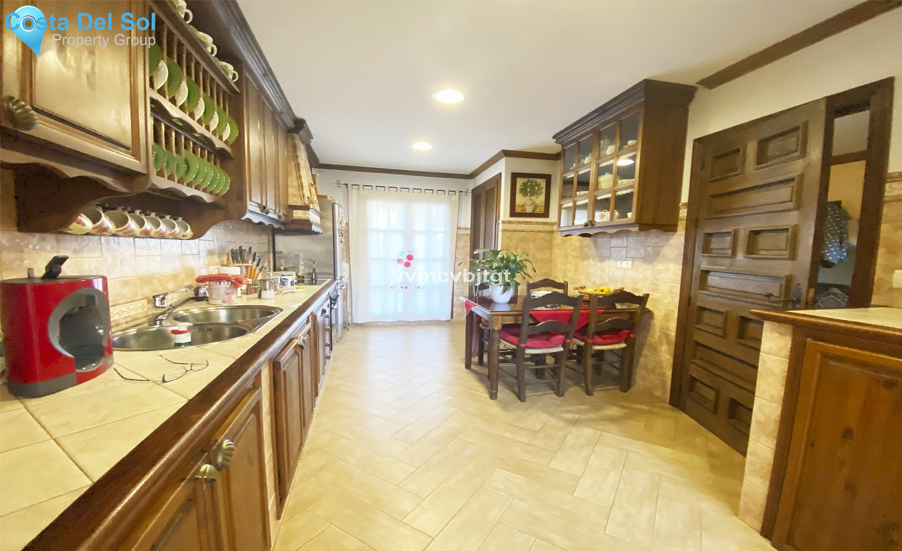 Detached Villa in Elviria-1170338