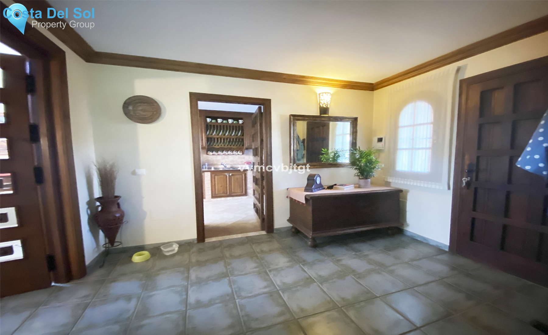 Detached Villa in Elviria-1170341