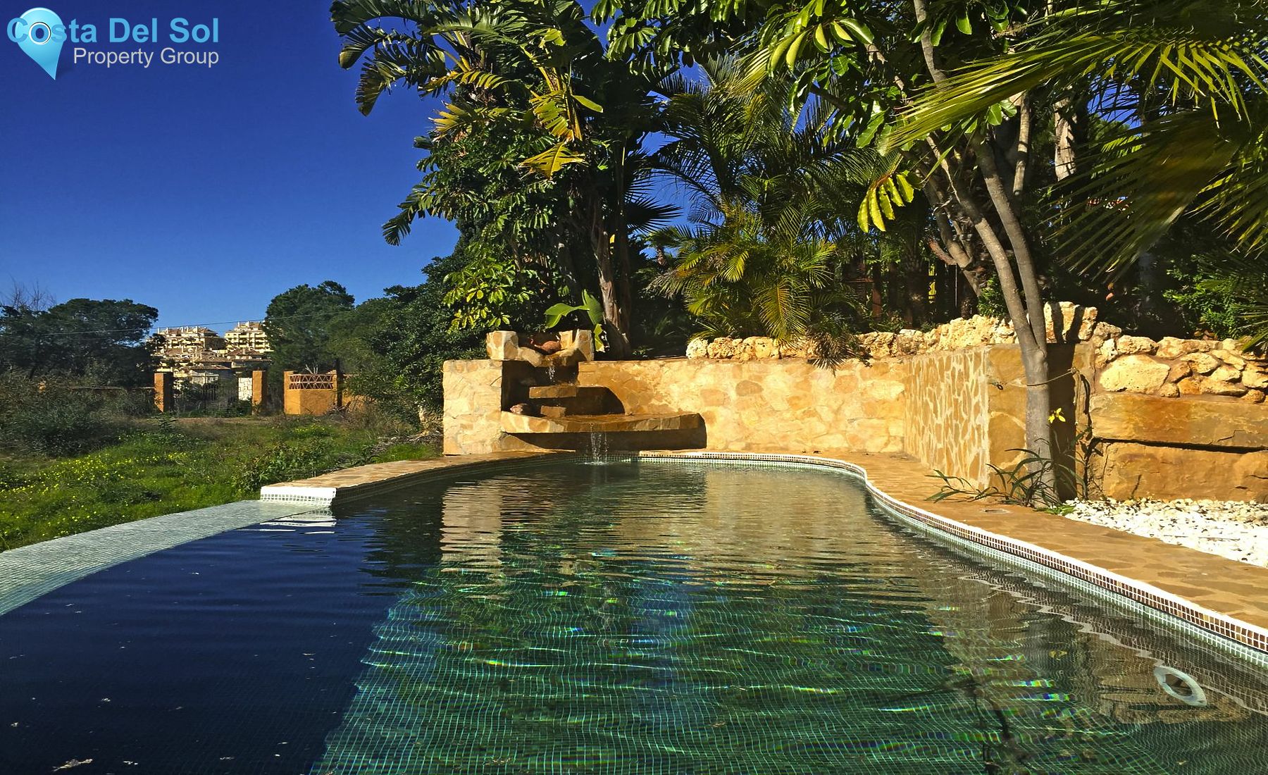 Detached Villa in Elviria-1200690