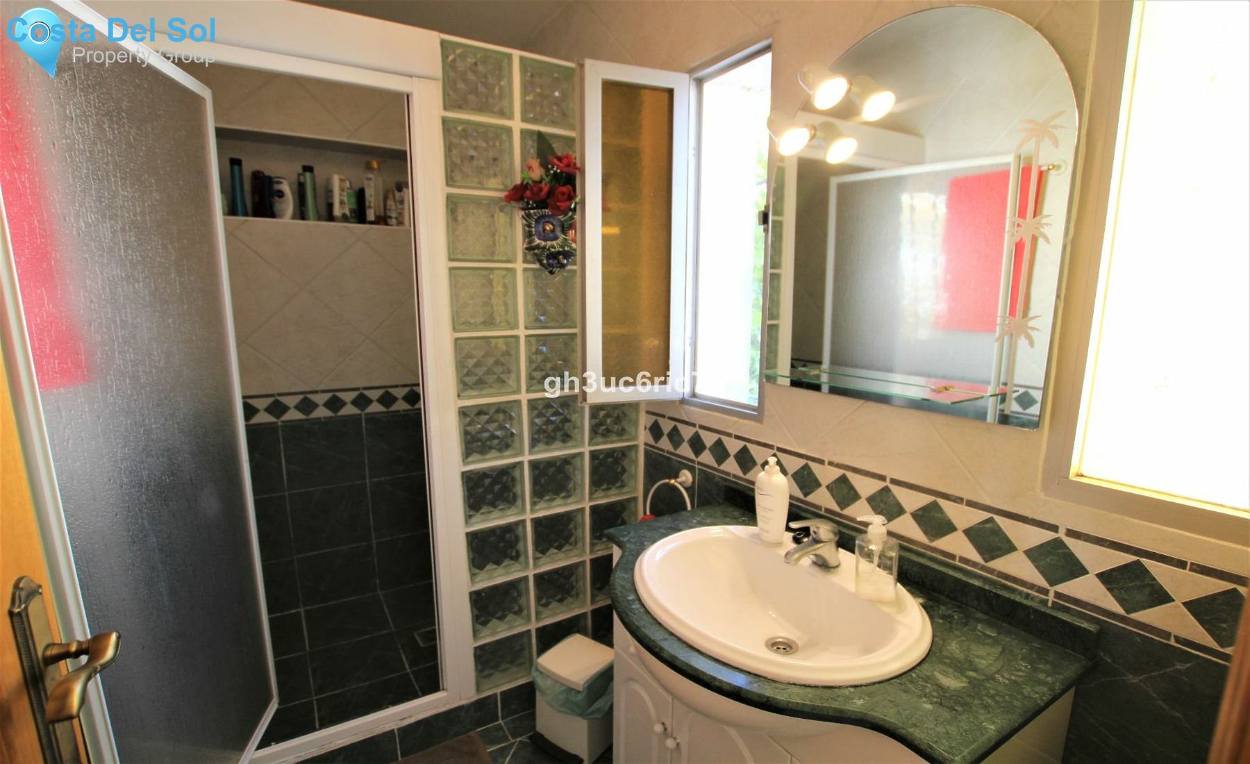 Detached Villa in Elviria-1209643