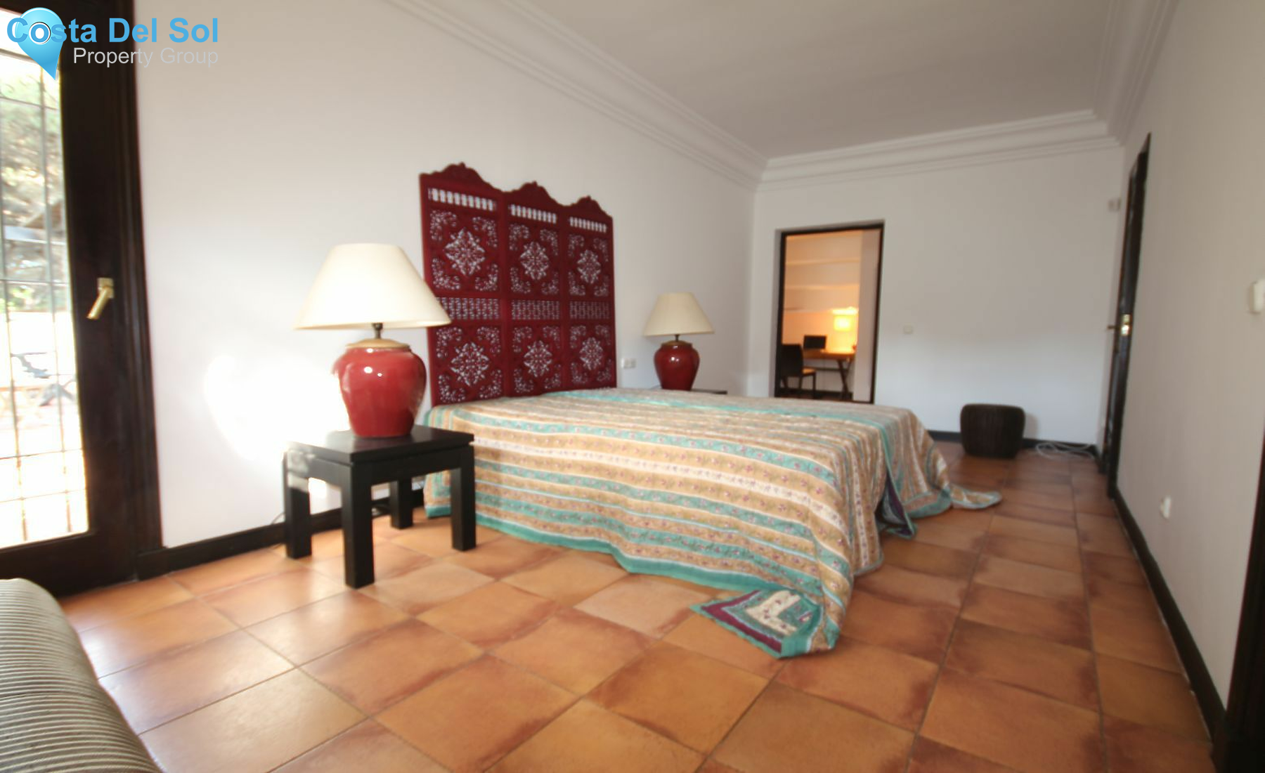 Detached Villa in Elviria-1443176