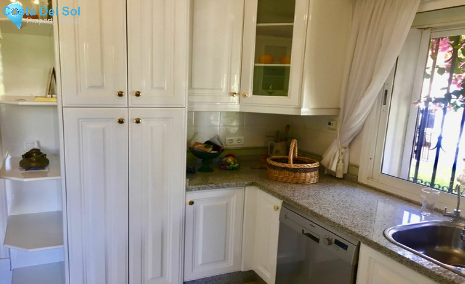 Detached Villa in Elviria-1484426