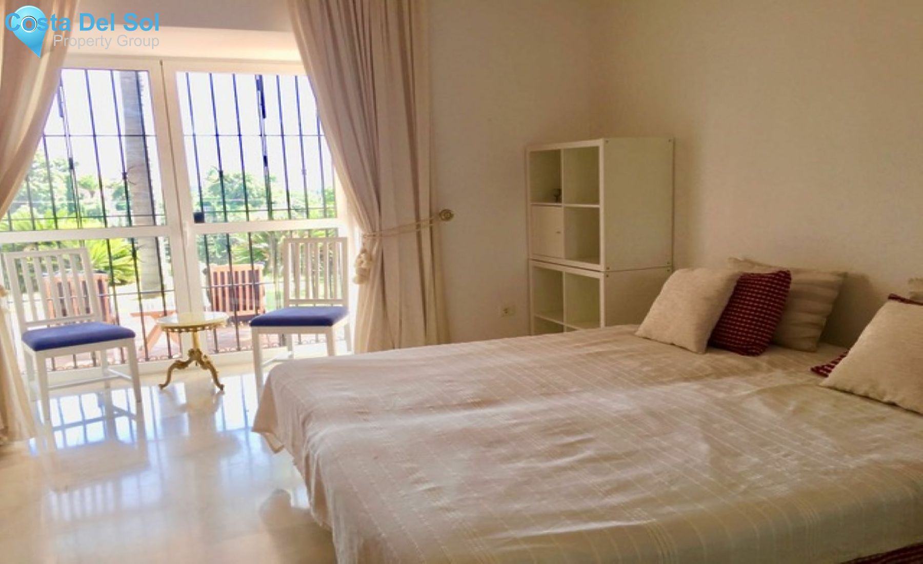 Detached Villa in Elviria-1484431