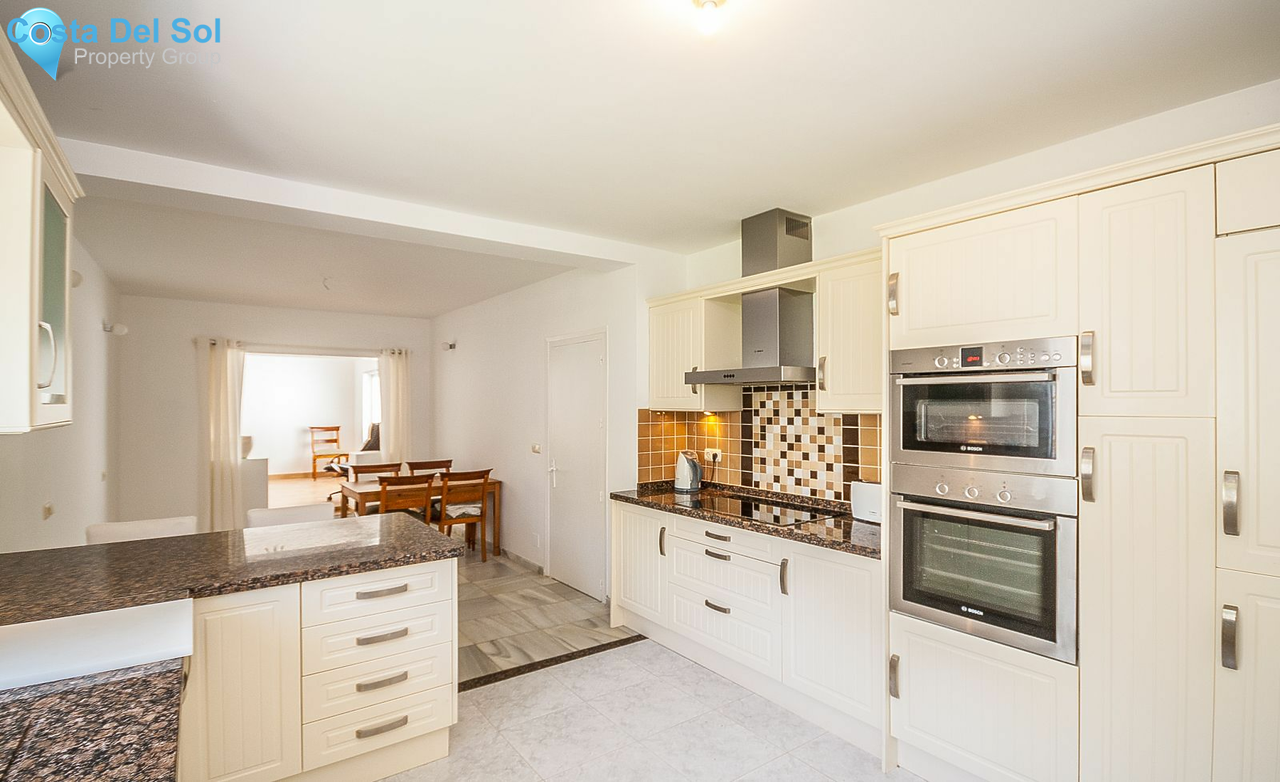 Detached Villa in Elviria-1512915