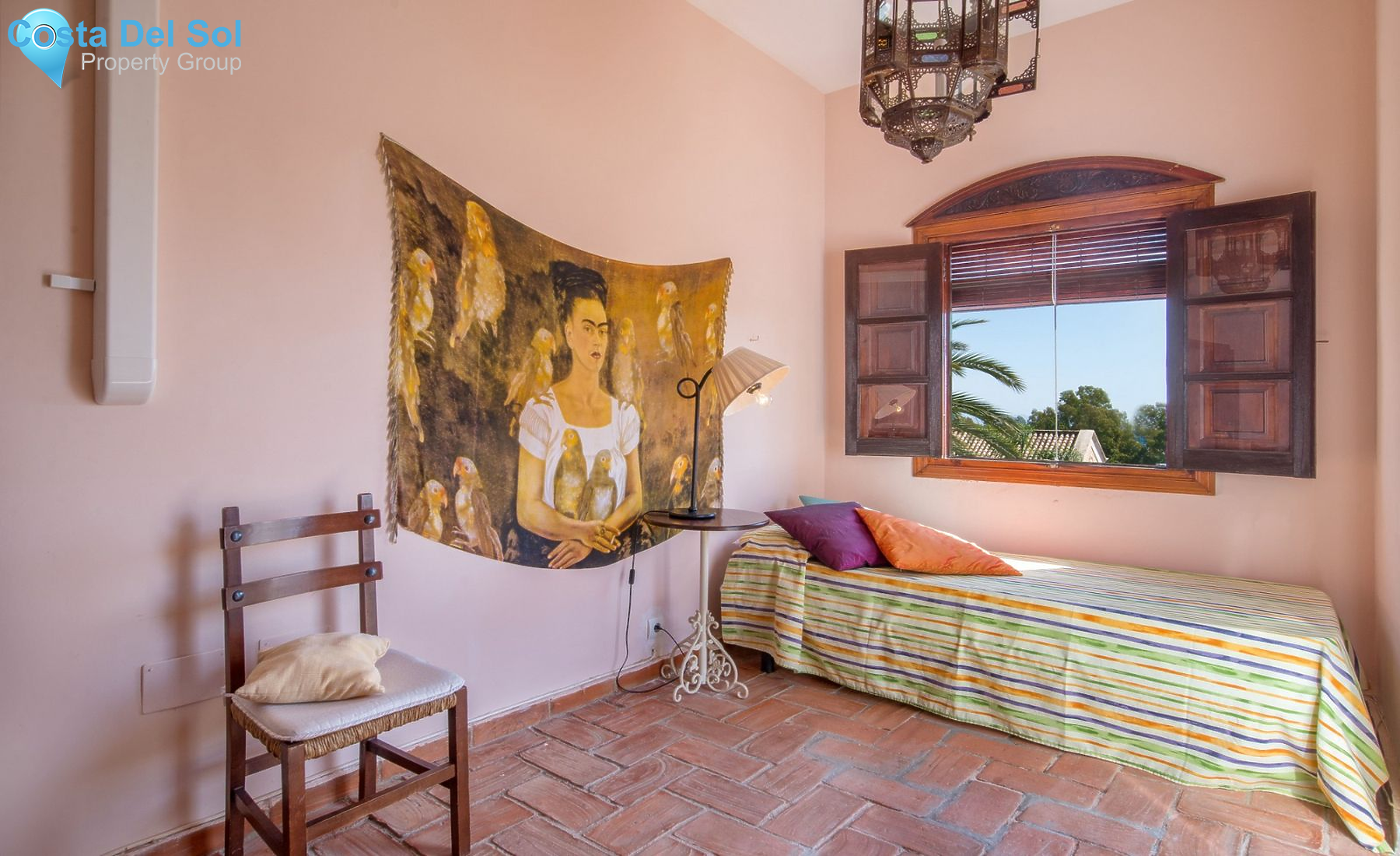 Detached Villa in Estepona-1135008