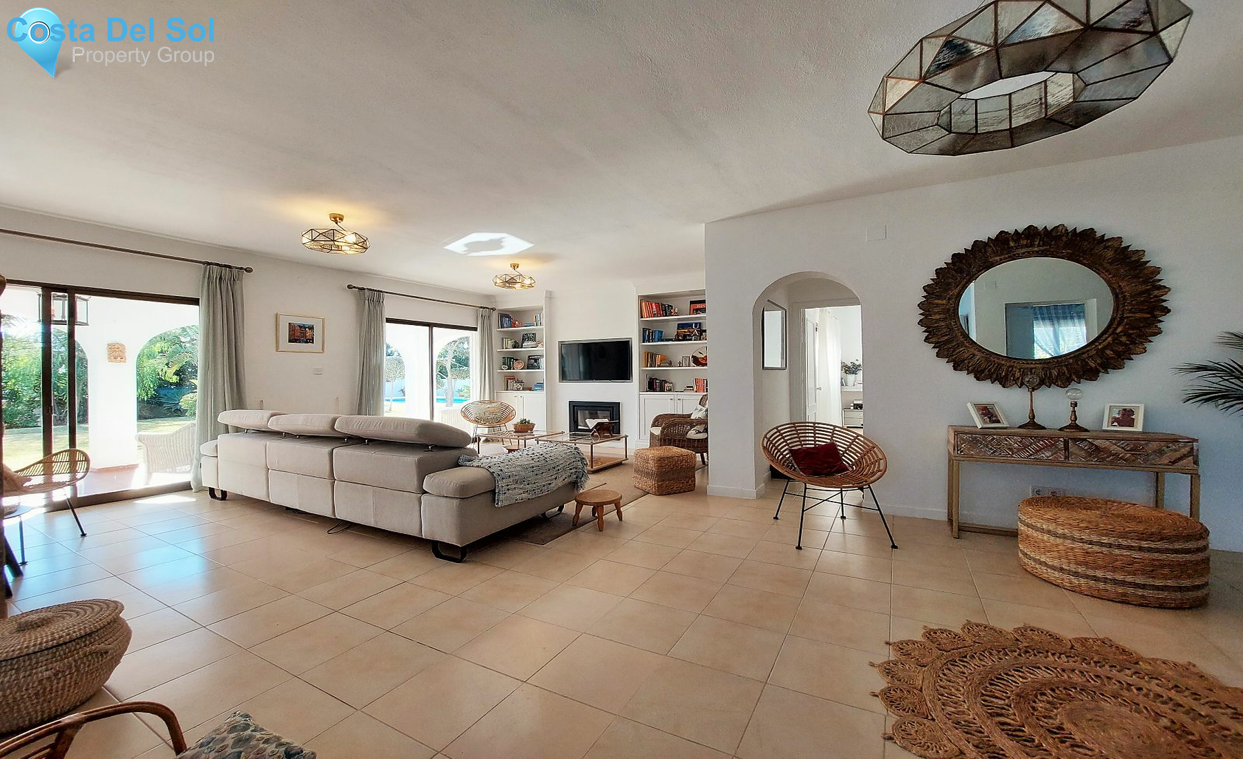 Detached Villa in Estepona-1135215