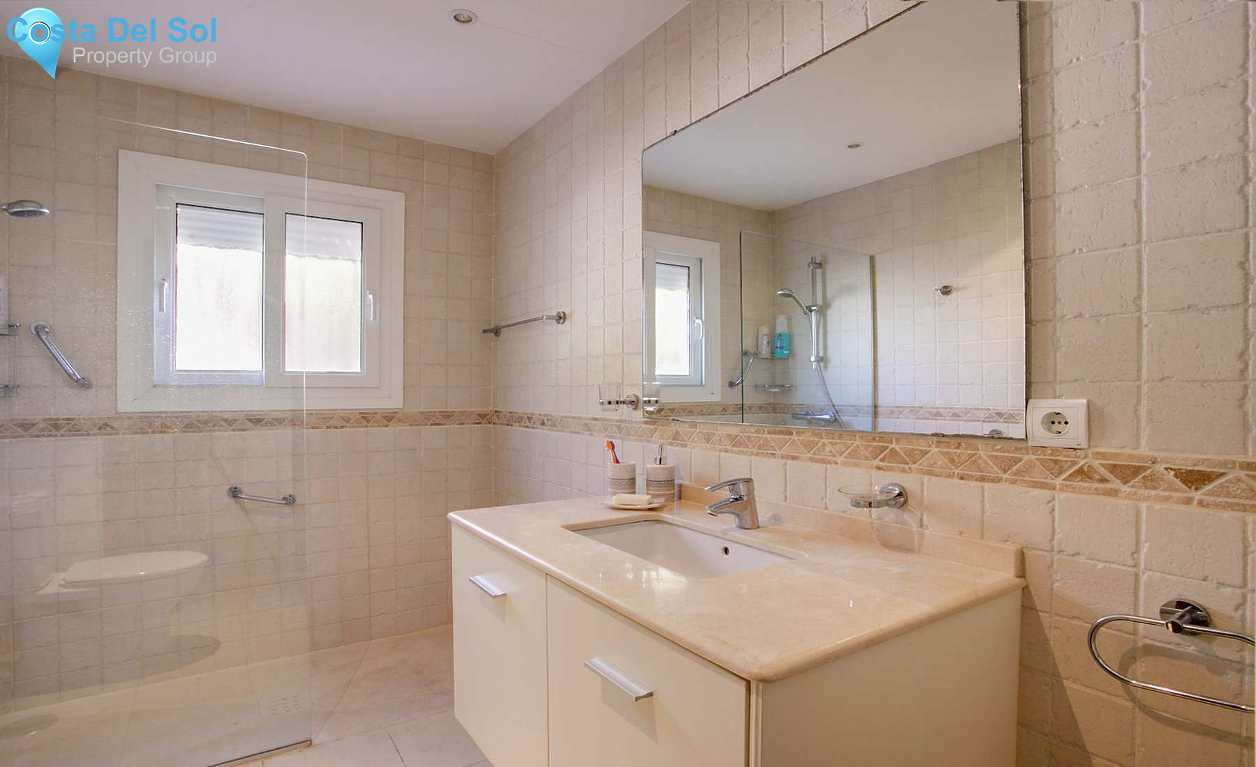 Detached Villa in Estepona-1151716