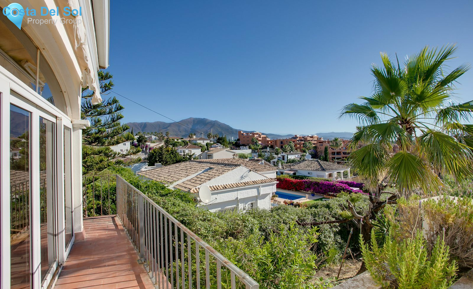 Detached Villa in Estepona-1151717