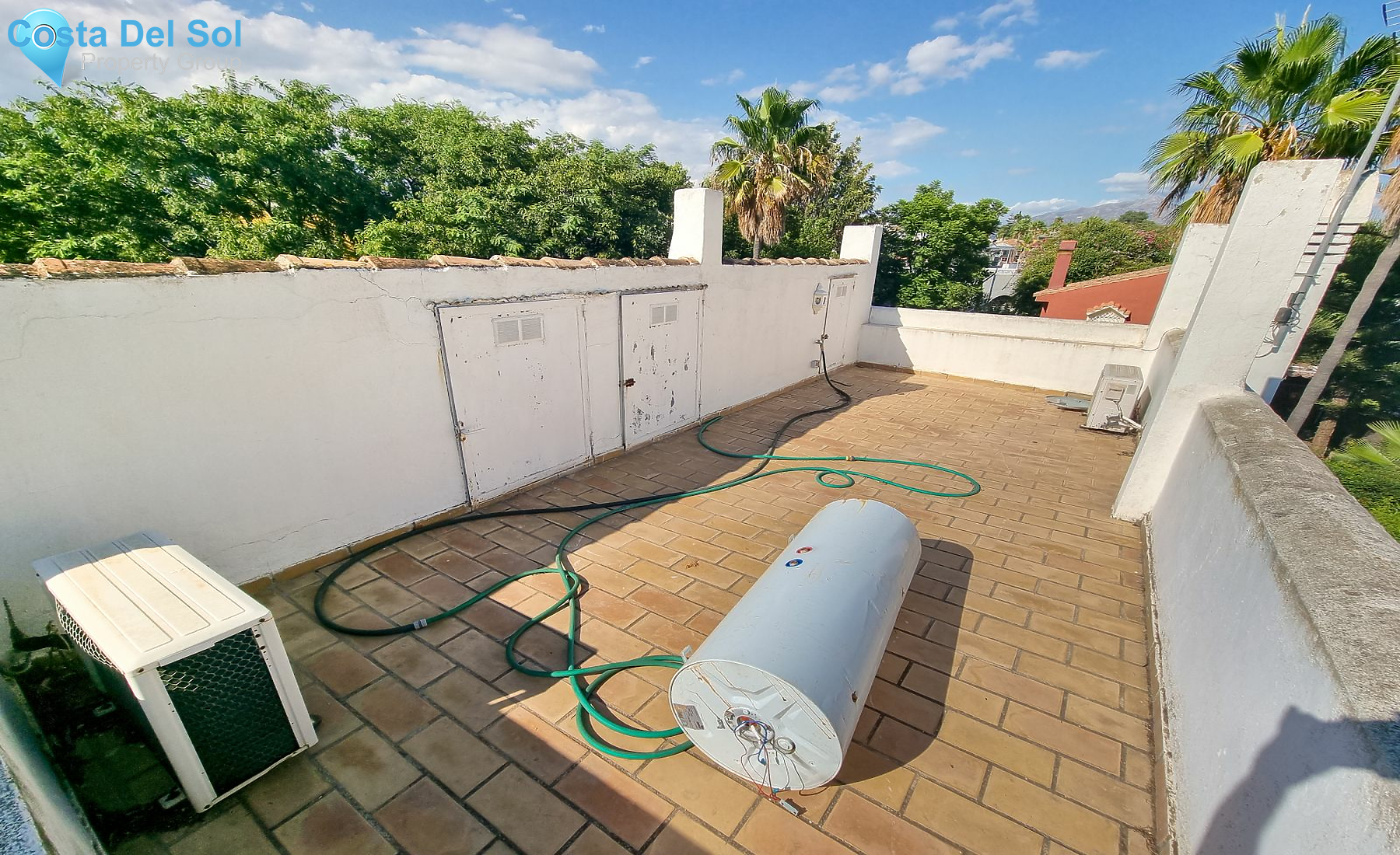 Detached Villa in Estepona-1157012