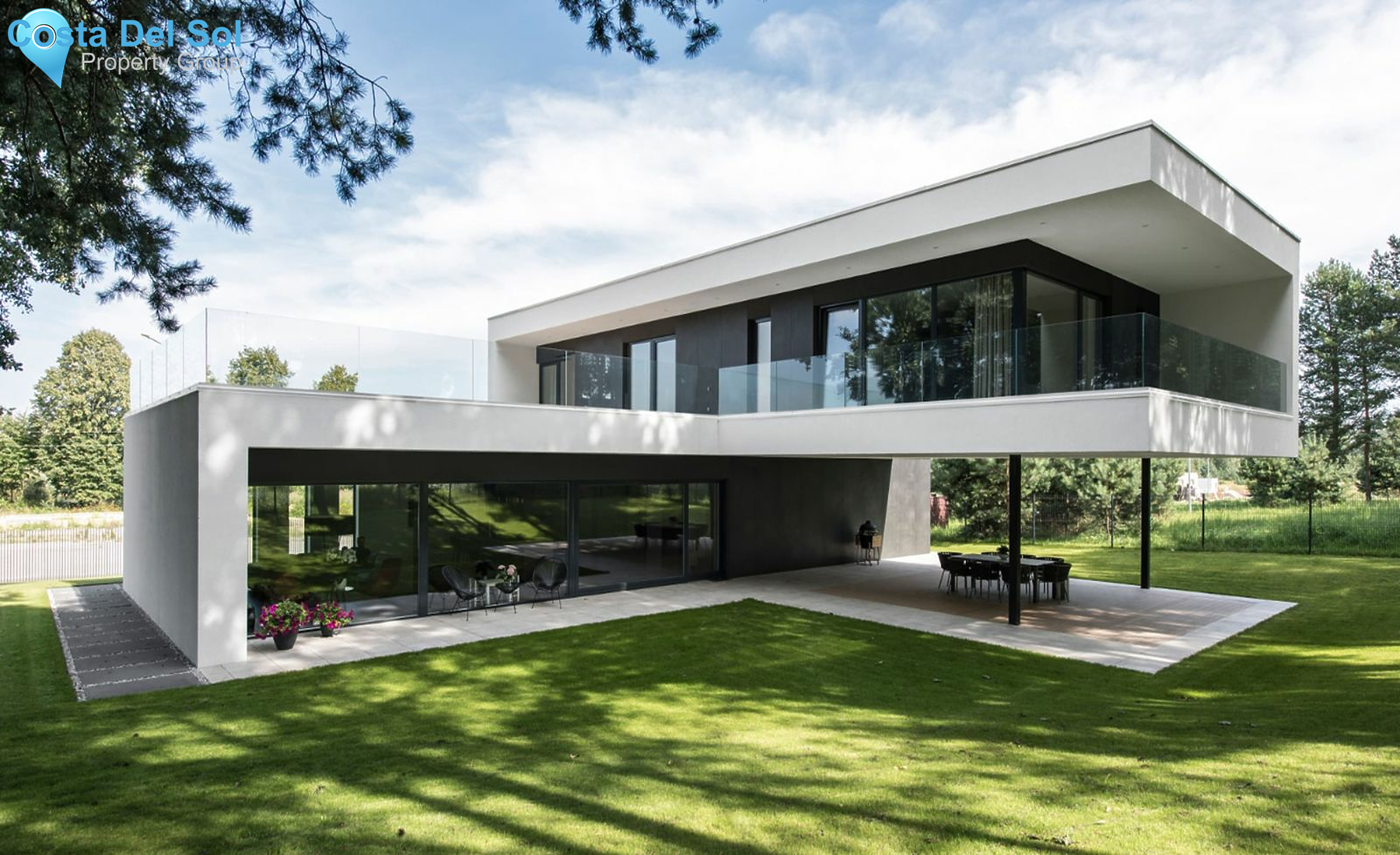 Detached Villa in Estepona