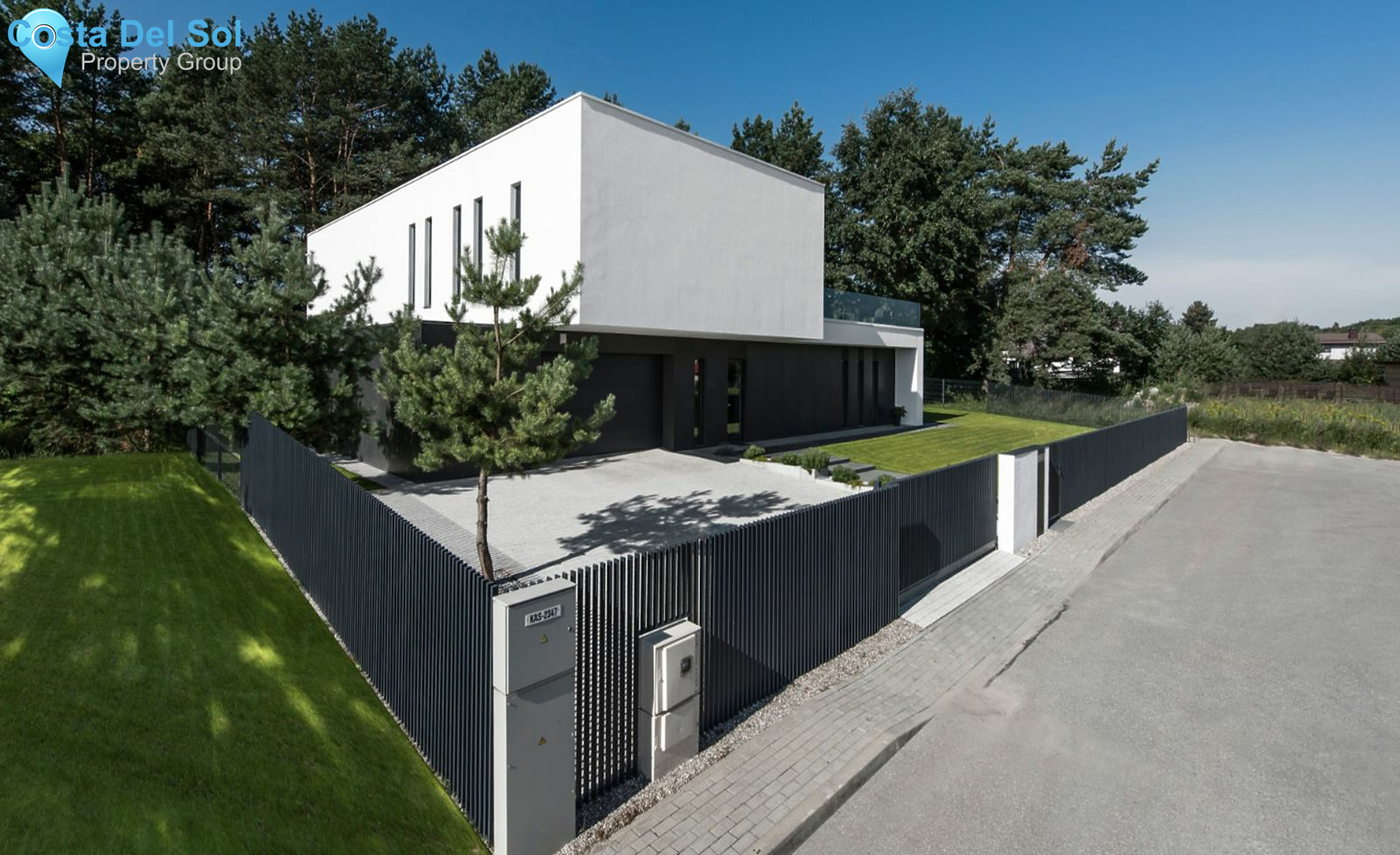 Detached Villa in Estepona-1178629