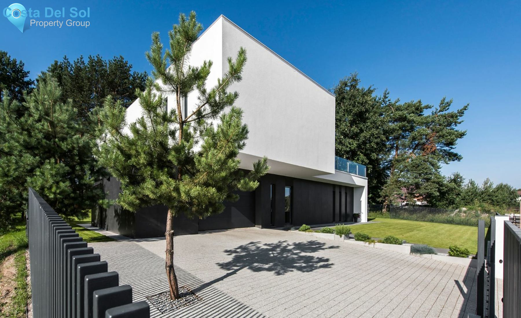 Detached Villa in Estepona-1178626