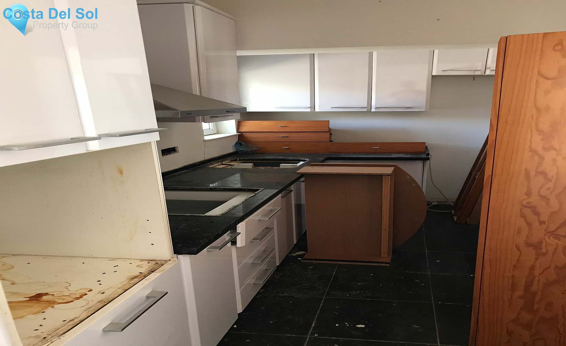 Detached Villa in Estepona-1180079
