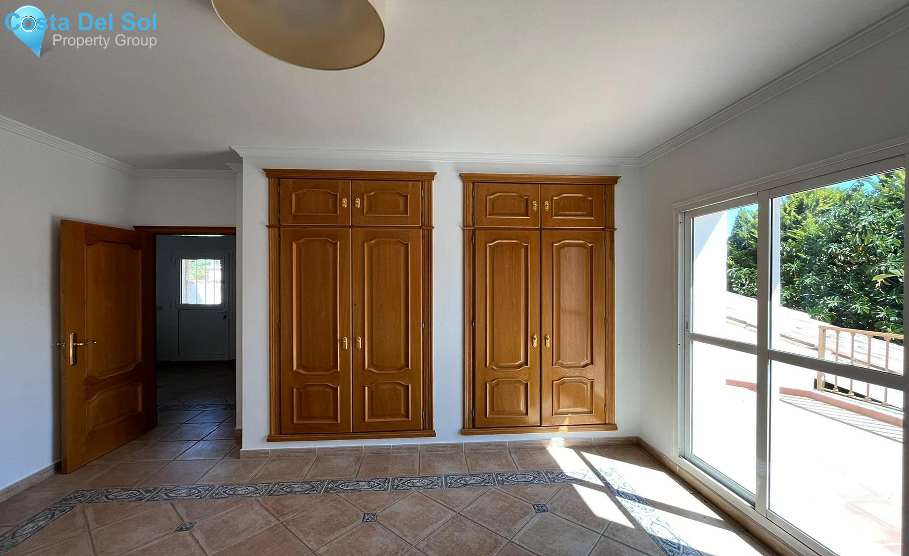 Detached Villa in Estepona-1191724