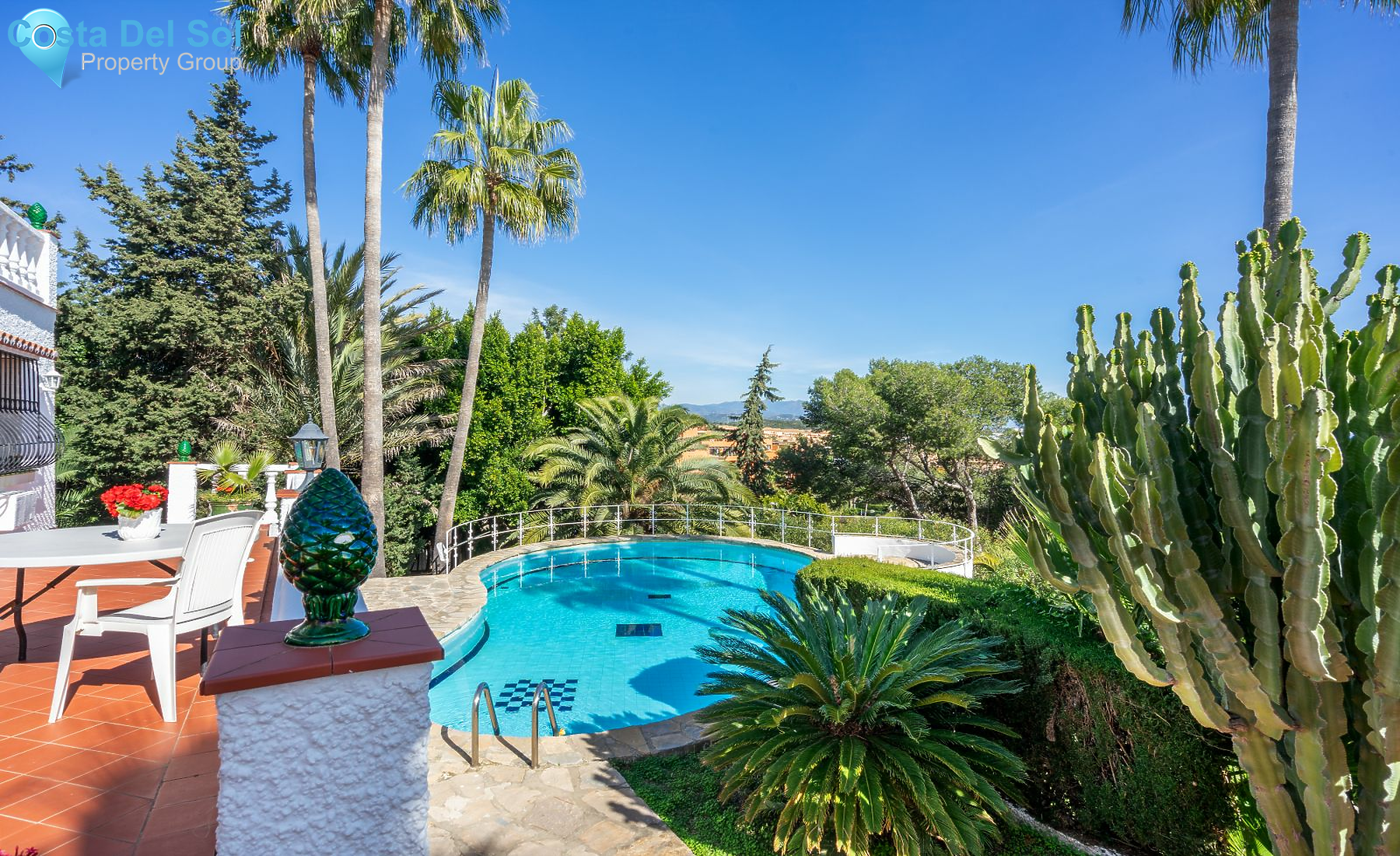 Detached Villa in Estepona-1207580