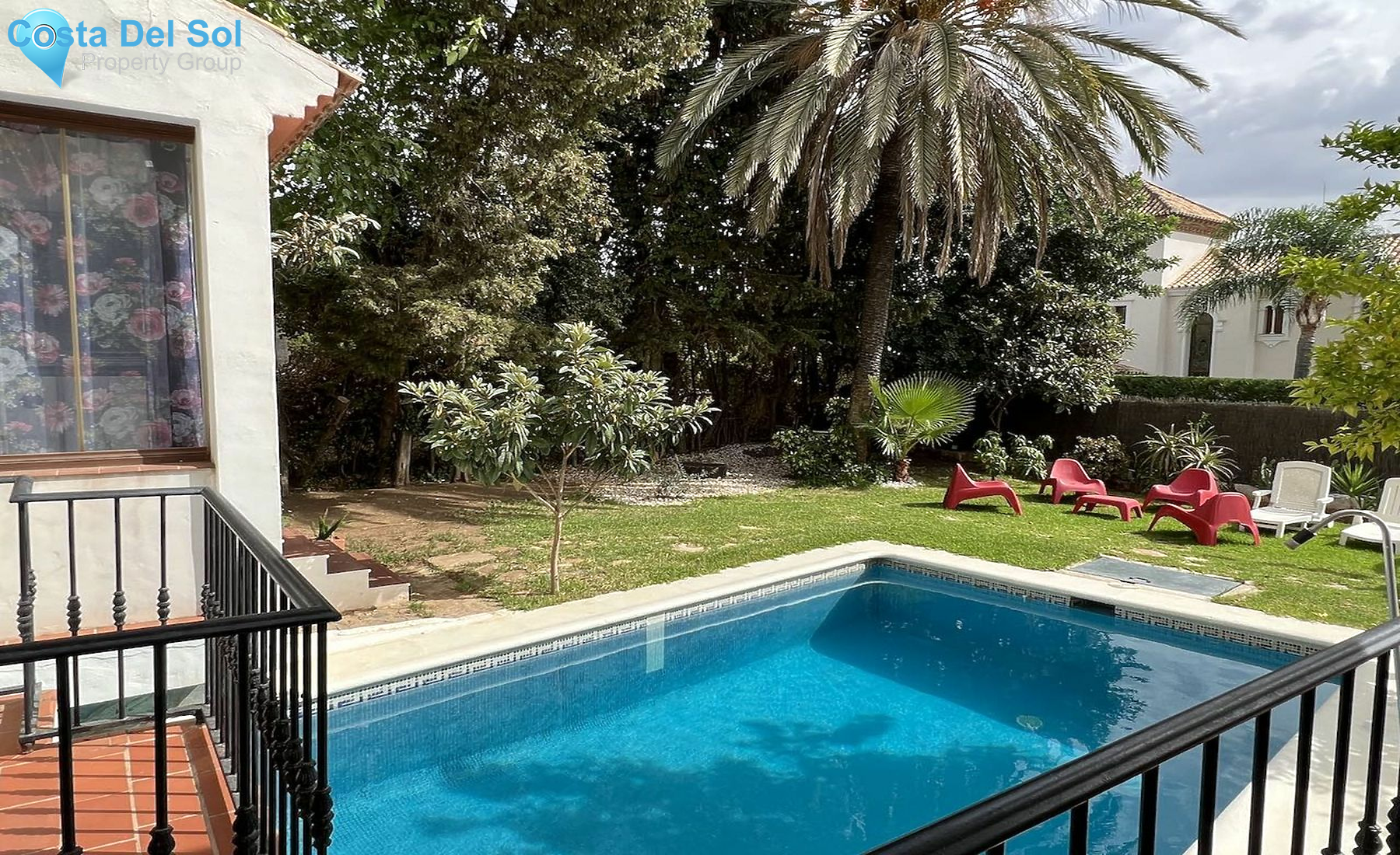 Detached Villa in Estepona-1464813
