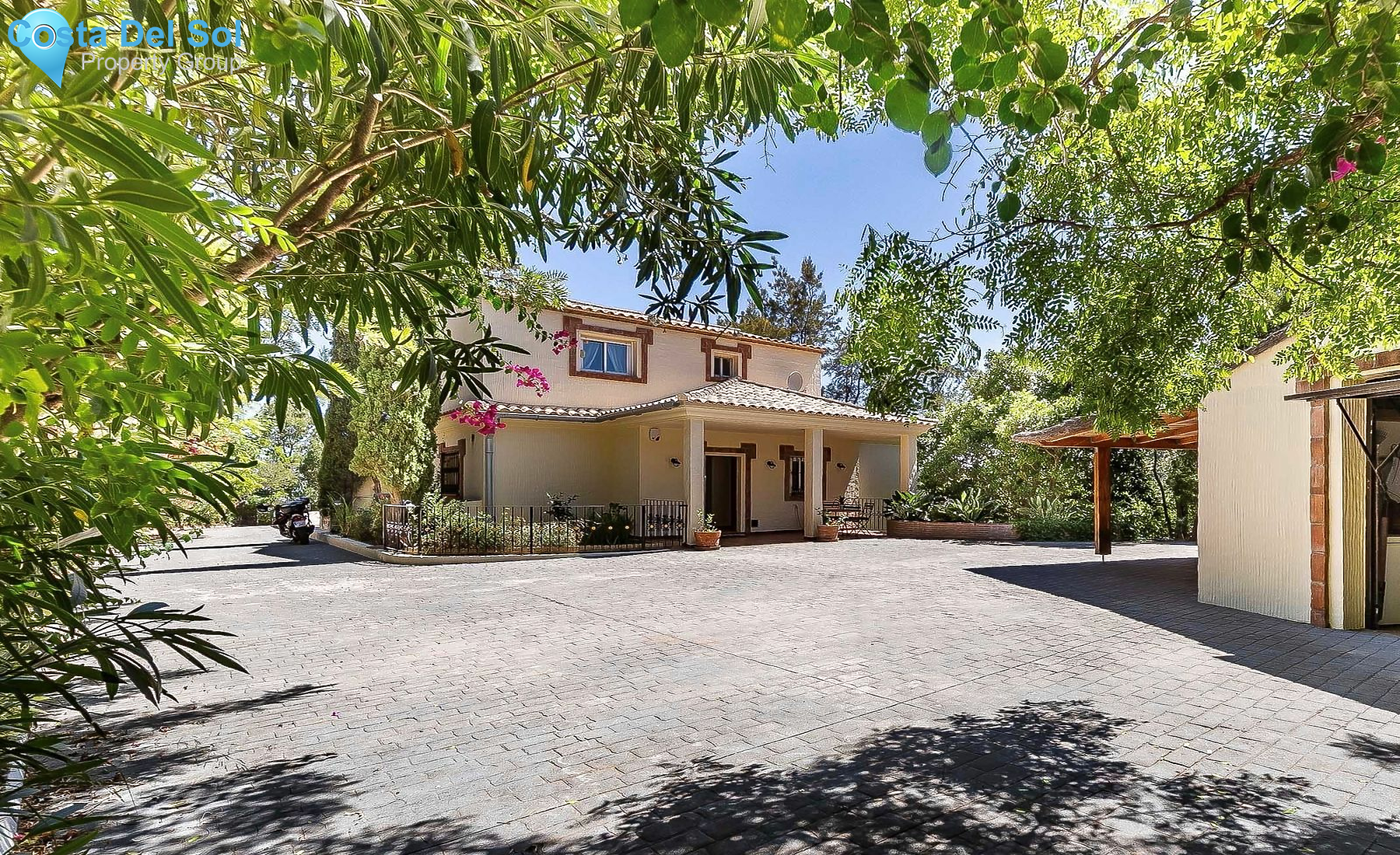 Detached Villa in Estepona