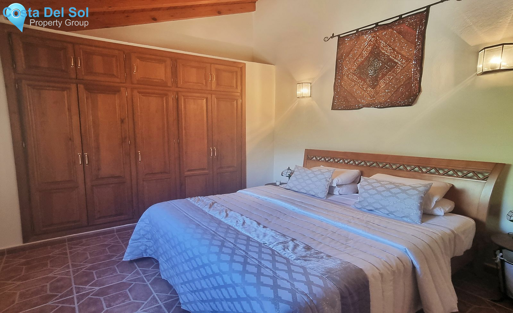 Detached Villa in Estepona-1469943
