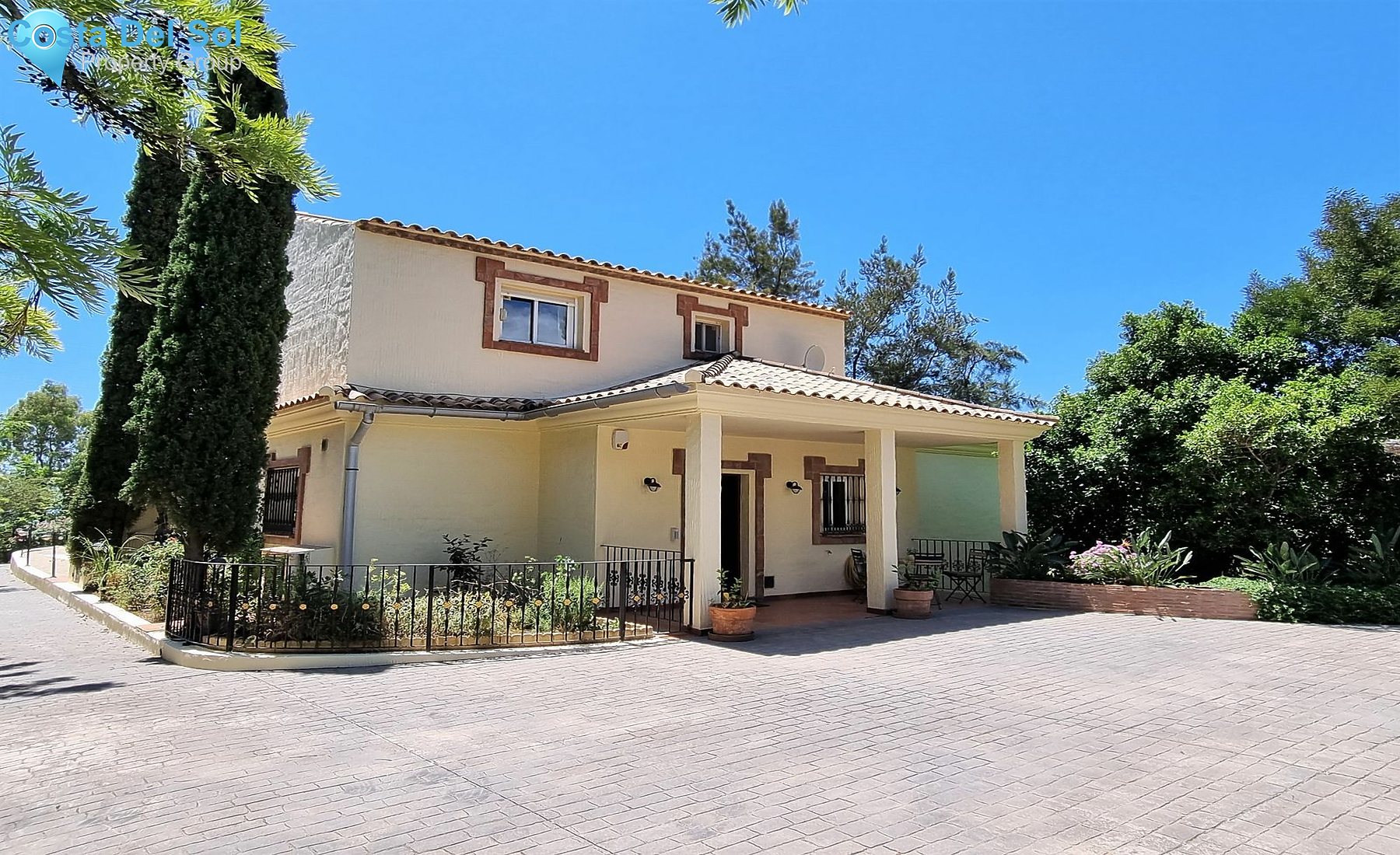Detached Villa in Estepona-1469940