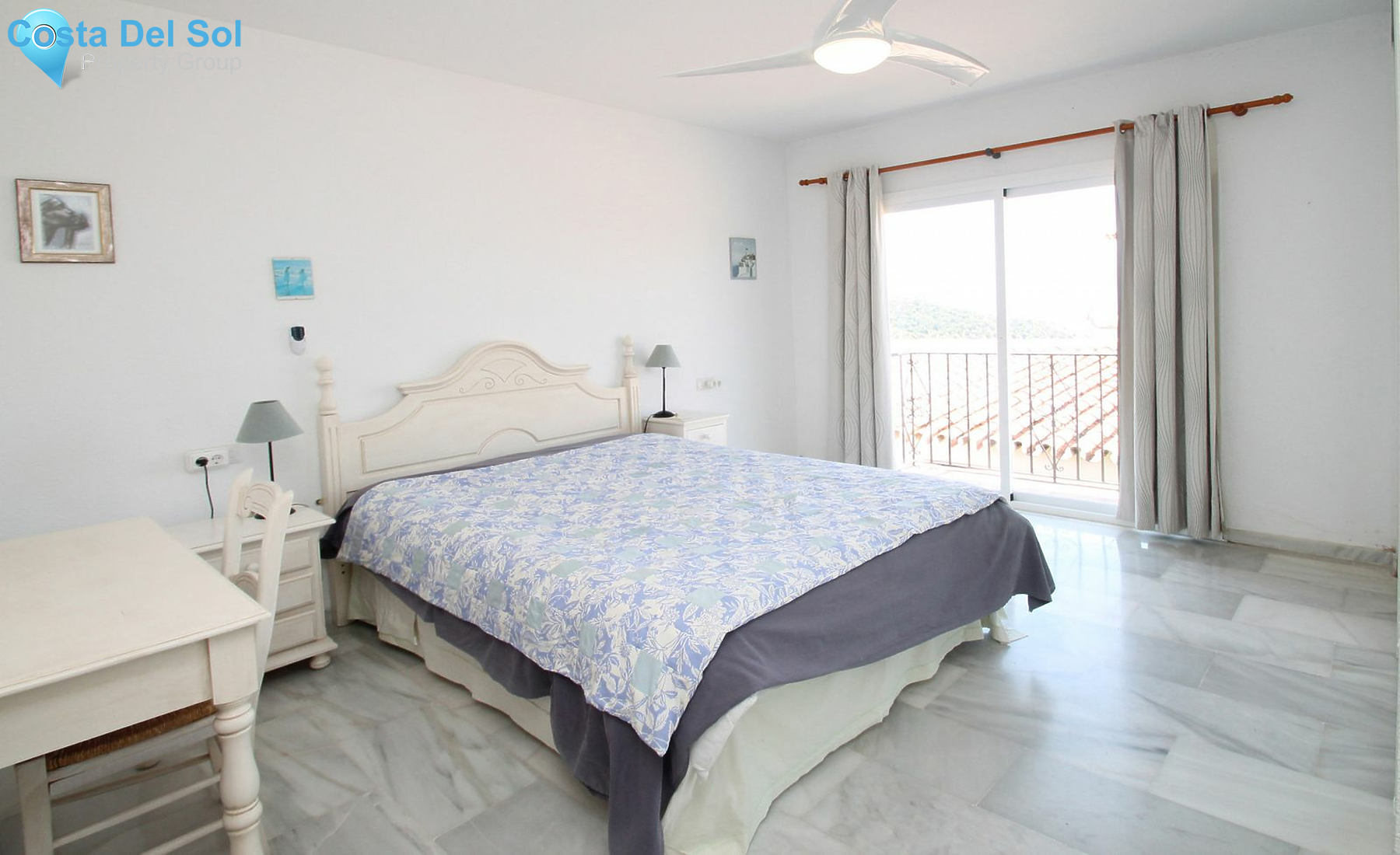 Detached Villa in Istán-1135270