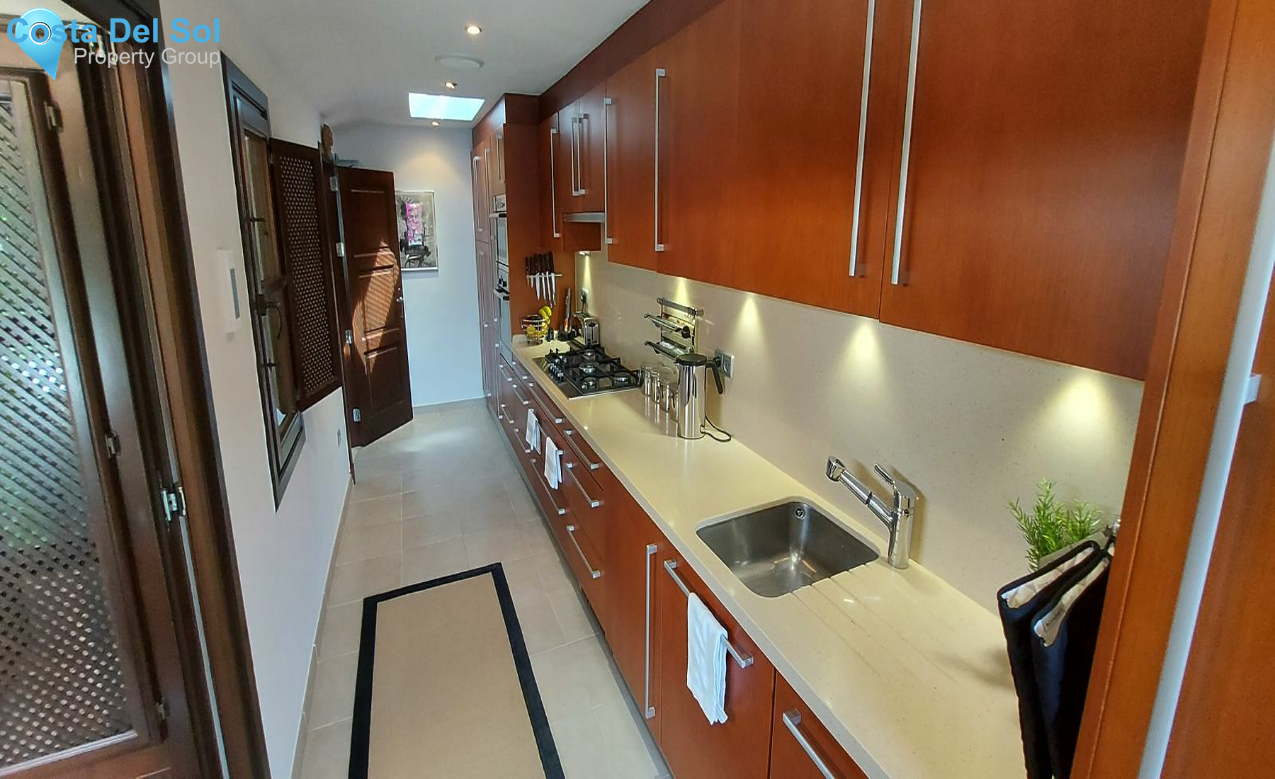 Detached Villa in La Duquesa-1209889