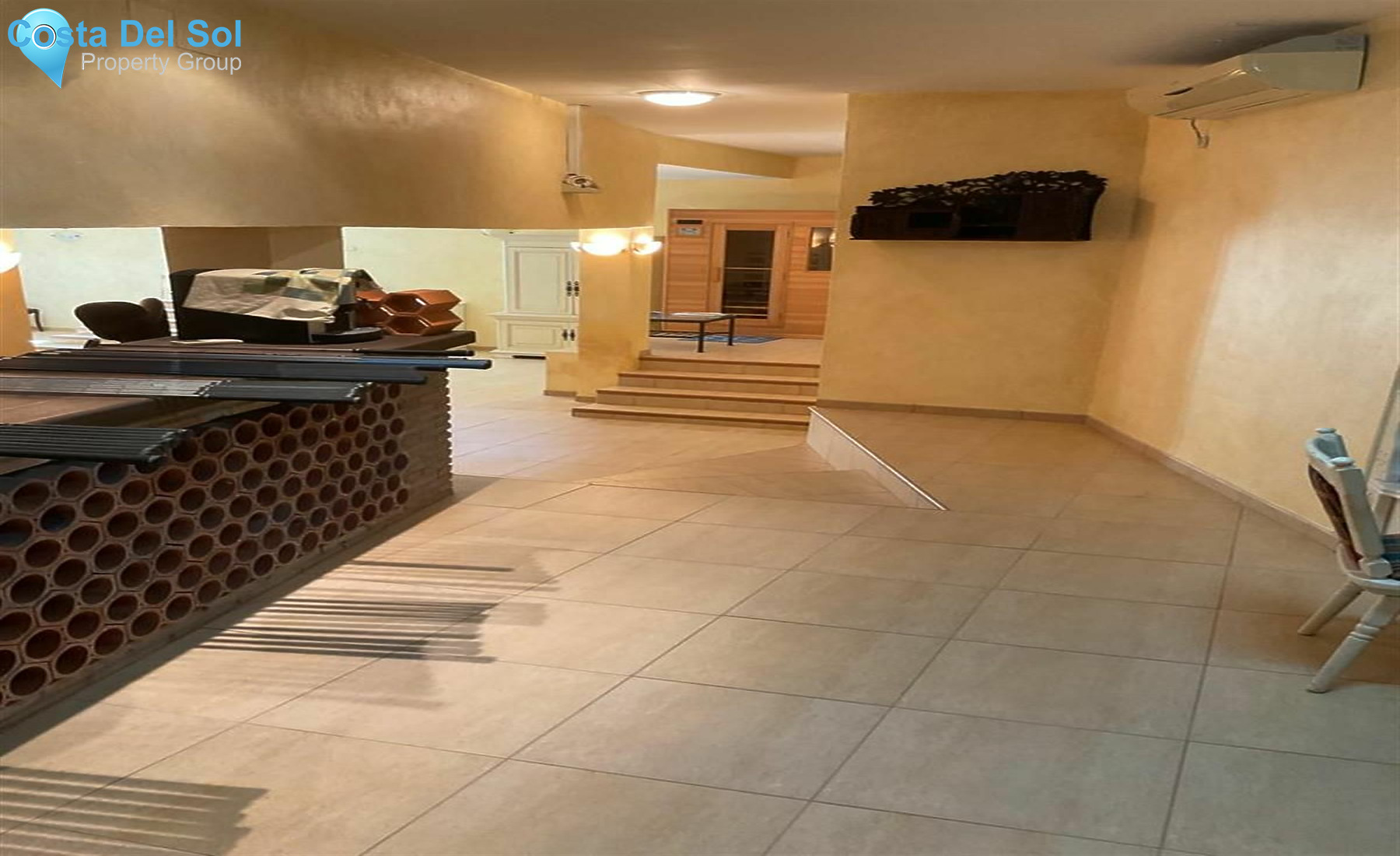 Detached Villa in La Duquesa-1484833