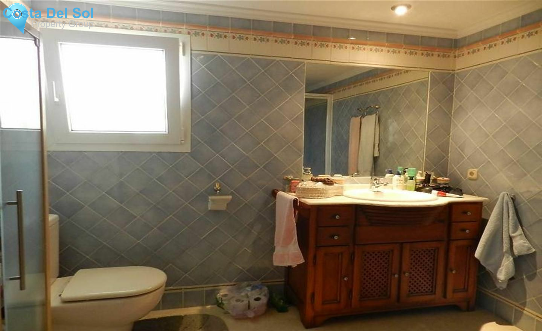 Detached Villa in La Duquesa-1484828