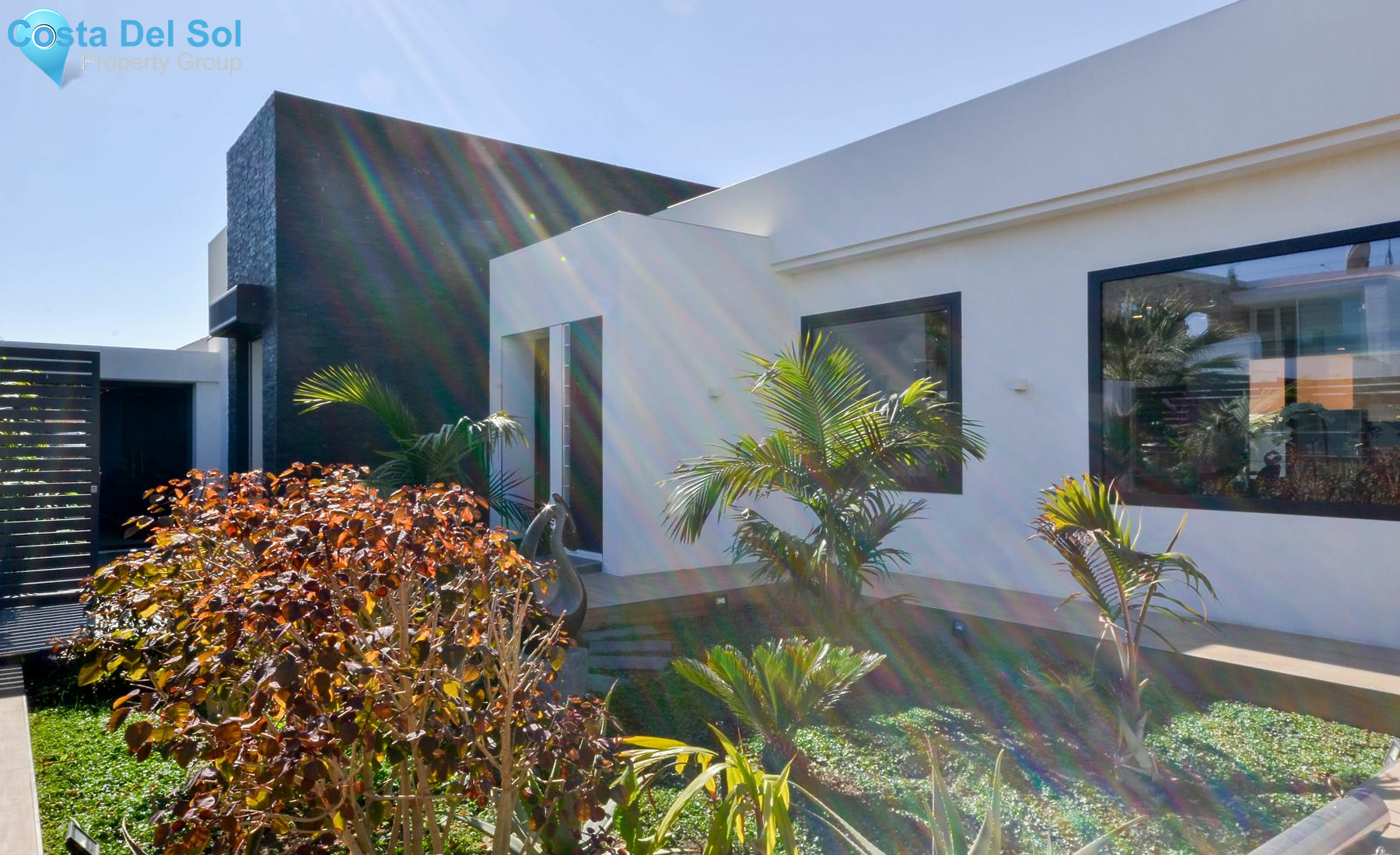 Detached Villa in Las Chapas-1395761